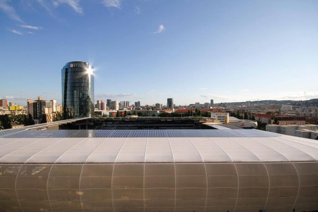 Apartment In Bratislava With Free Parking Екстер'єр фото