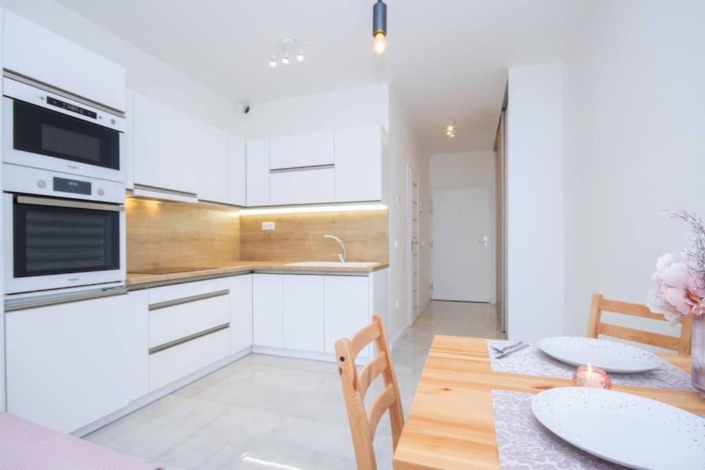 Apartment In Bratislava With Free Parking Екстер'єр фото
