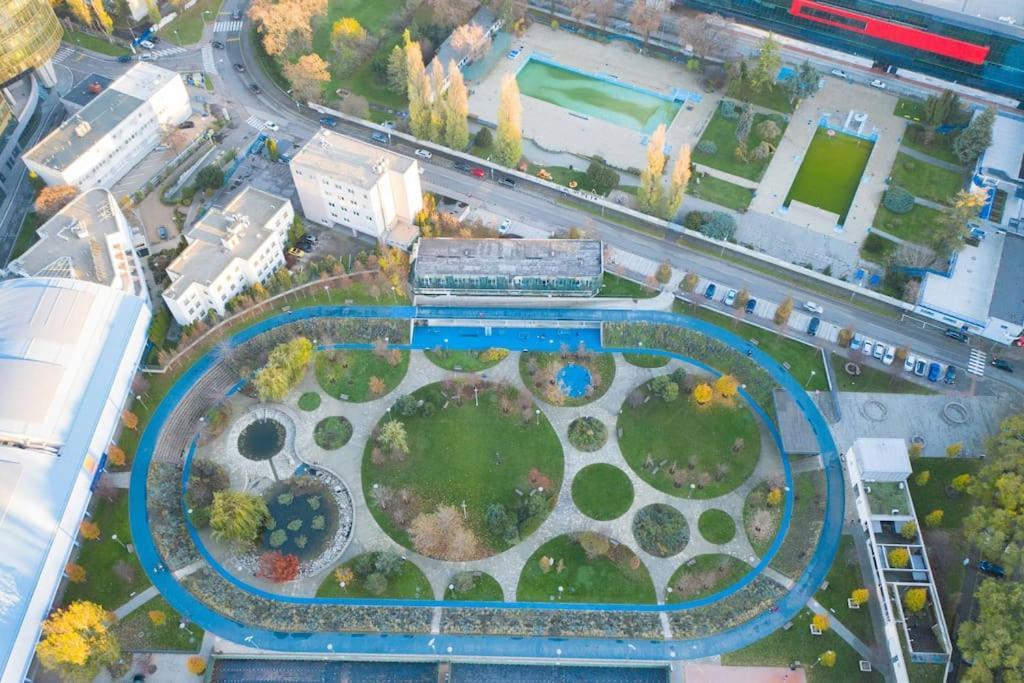 Apartment In Bratislava With Free Parking Екстер'єр фото